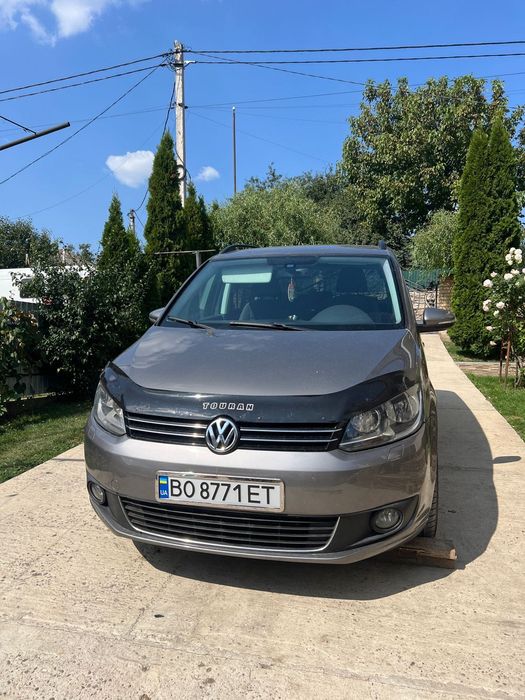 Volkswagen touran 1.6 дизель автомат 2011рік