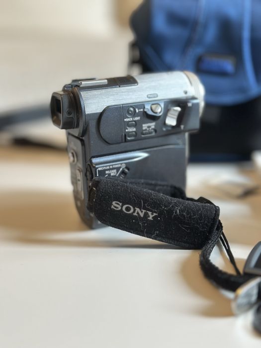 Kamera Mini DV Sony DCR-PC350E PAL , 3 baterie, idealna, analog look