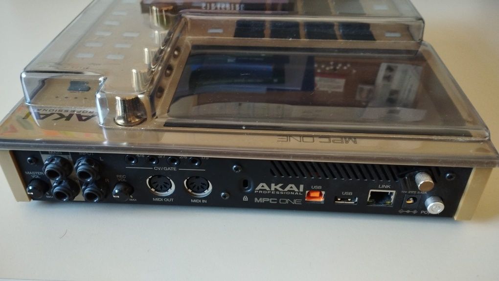 Mpc One Gold (como nova)