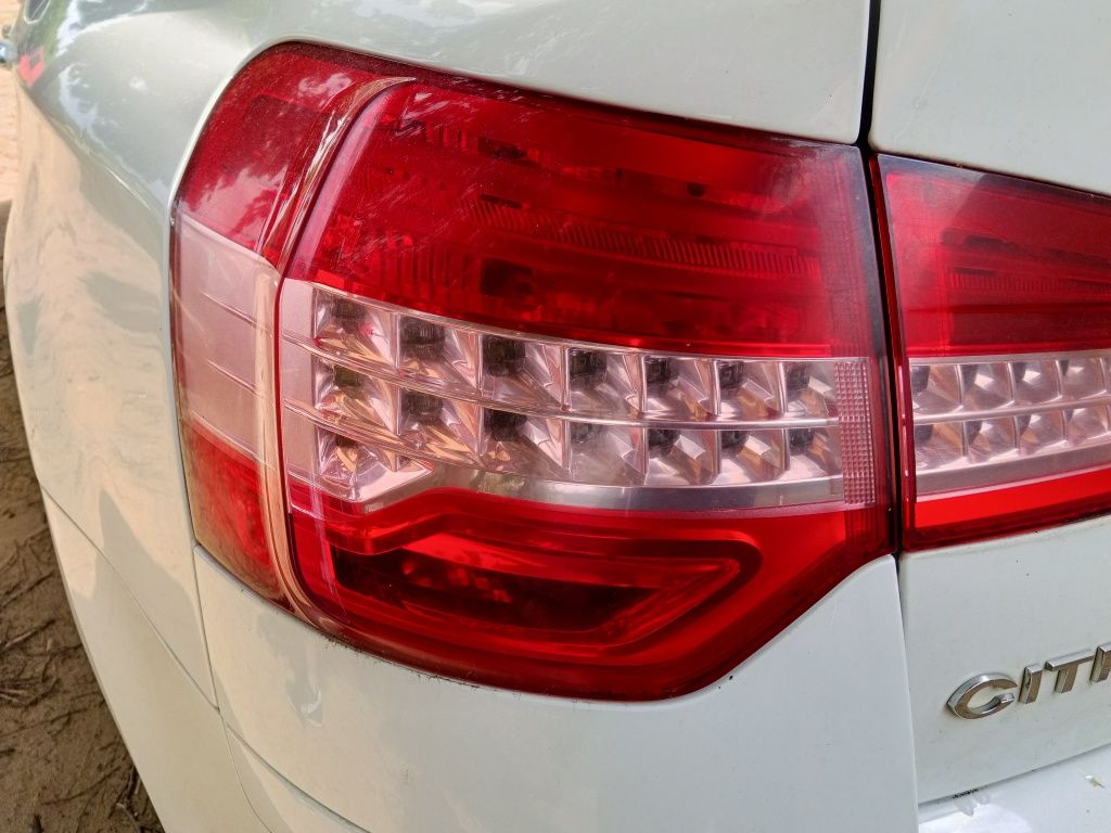 Lampa lewy tył Citroen C5 x7 III sedan