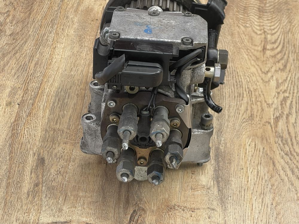 Тнвд Audi A6 C5 2.5 Audi A4 B6 Passat B5 2.5TDI 059130106J 0470506030