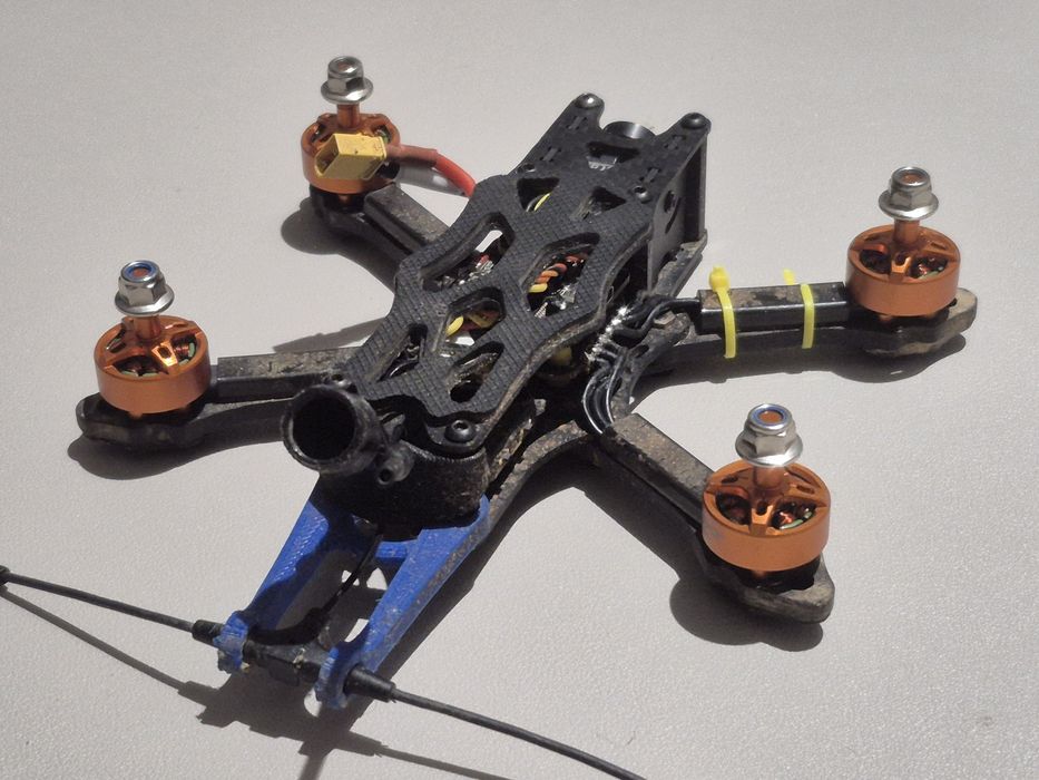 Кастомний 3 дюймовий fpv дрон Б/у