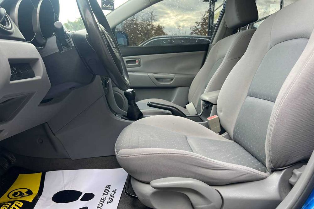 Mazda 3 2004 року