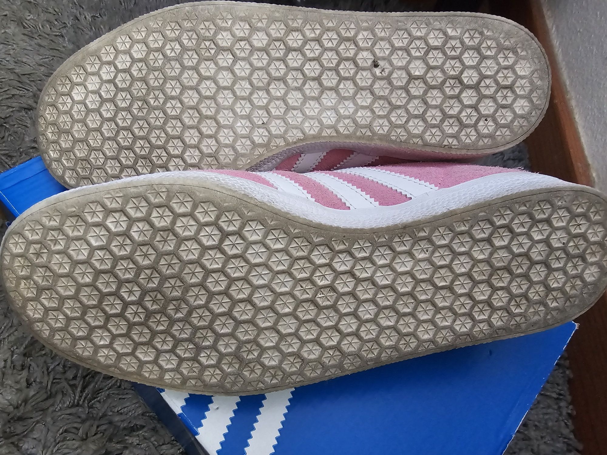 Ténis Gazelle Rosa