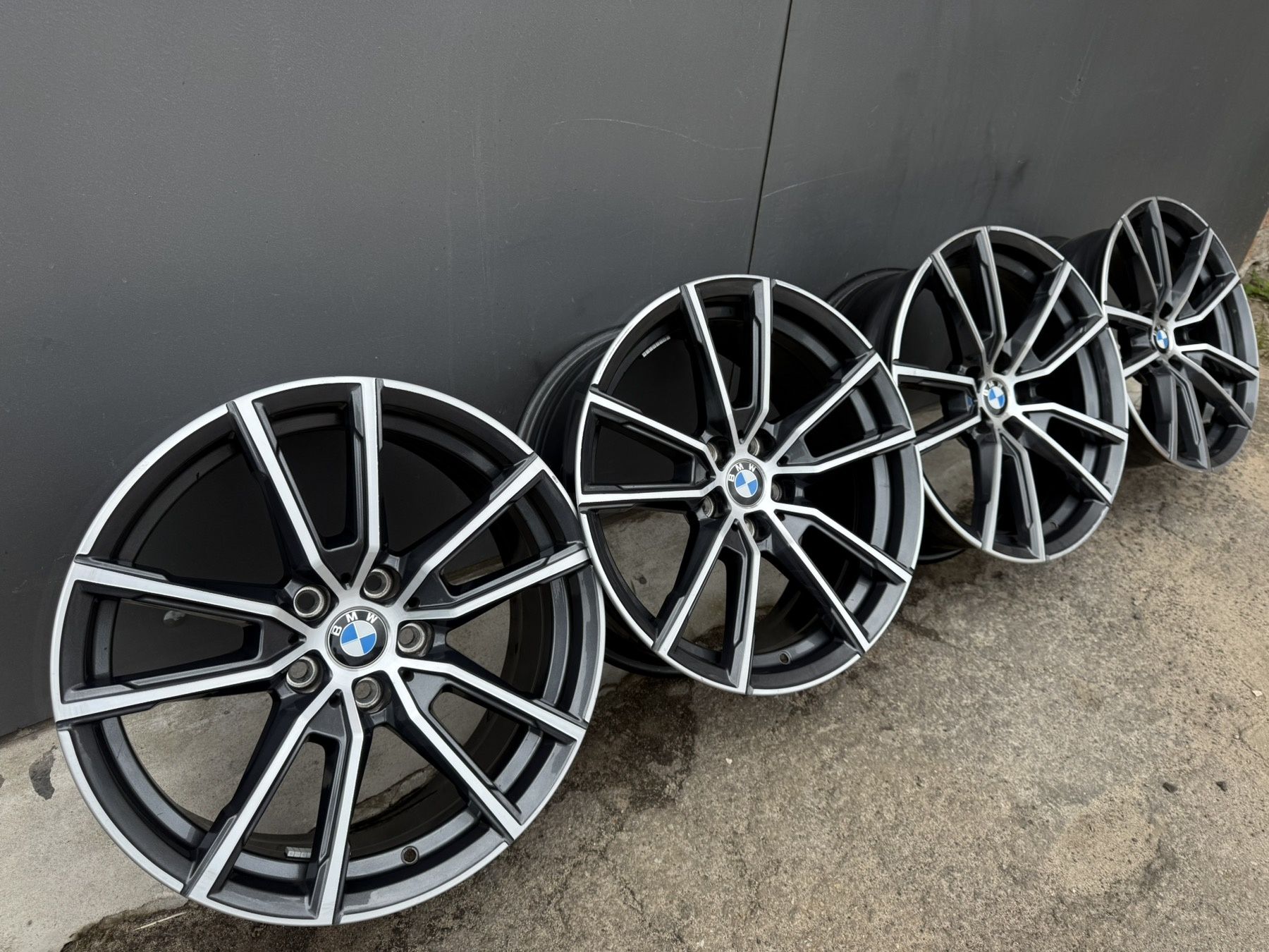 Диски комплект BMW G20 5/112 R18 оригинал