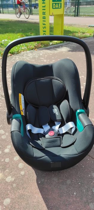 Cadeira Auto Baby-Safe 3 i-Size da Britax Römer + ISOFIX
