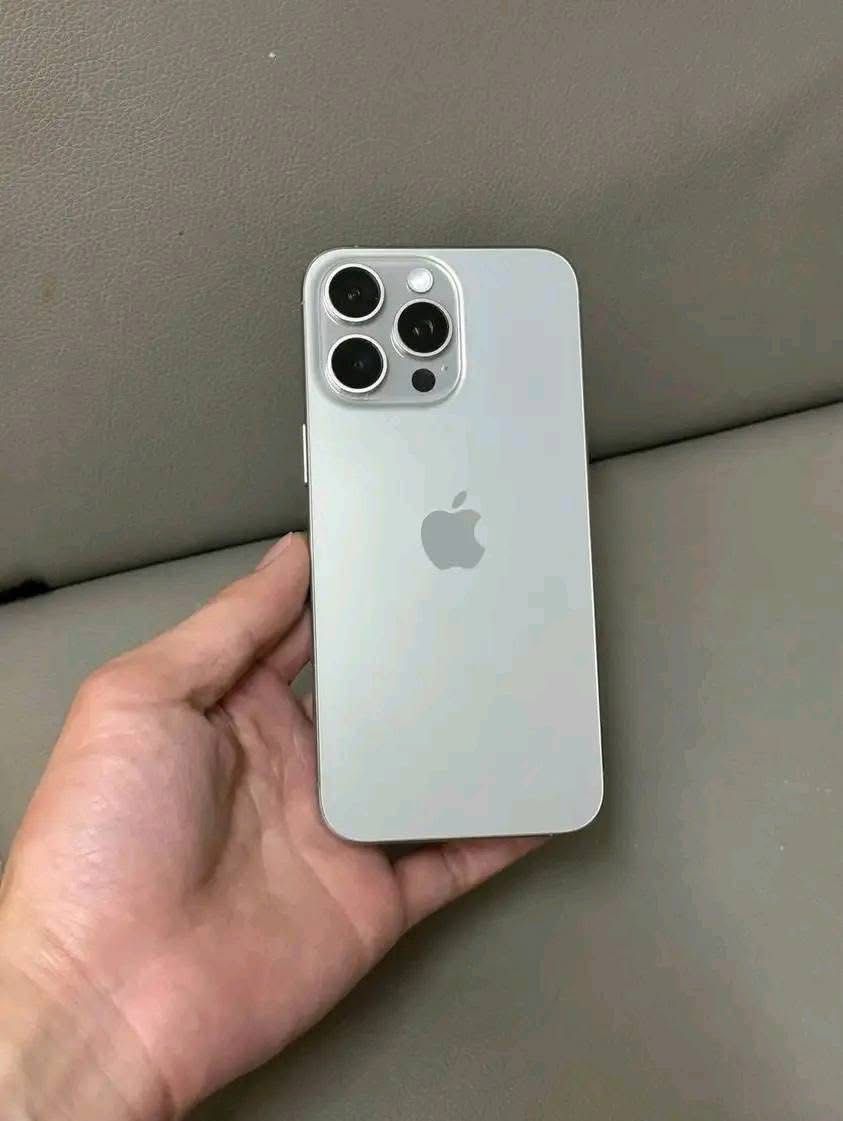 iPhone 16 Pro used like new