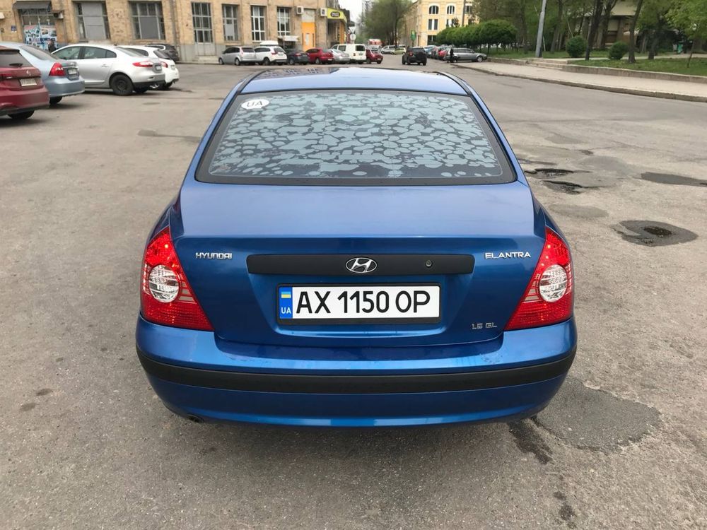 HYUNDAI Elantra 1.6 GBO 4 кондиционер