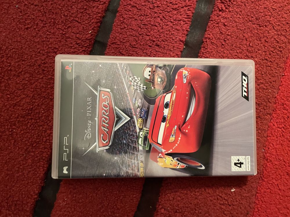 Jogo Carros Disney Pixar para a PSP