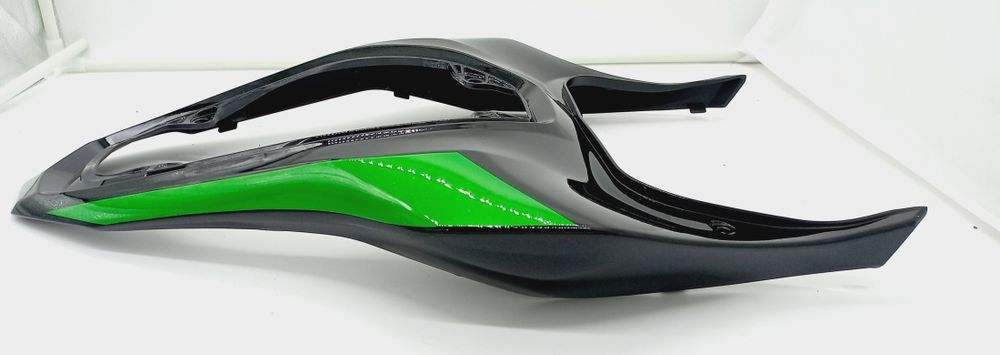 kawasaki z900 ogon zadupek owiewka czarny metalik