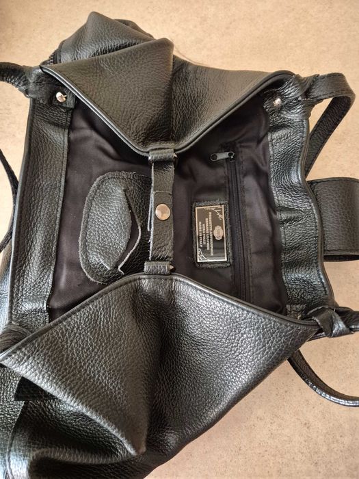 Сумка чорна. Шкіра натуральна.