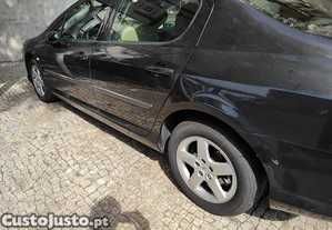 Vendo Peugeot 407 1.6 HDI 16 V Executive.