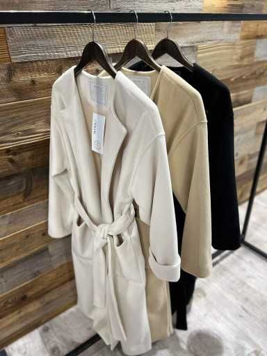 Płaszcz kolory By o la la długi -Bylo 639 zł jest 289 zl.