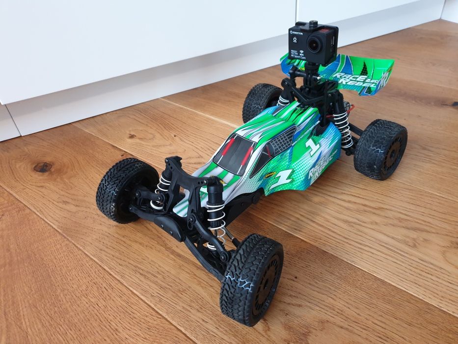 Model RC X10 Race Rebel 2WD + gadżety