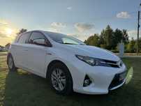 Toyota Auris Hybryda 2014r. Polecam!