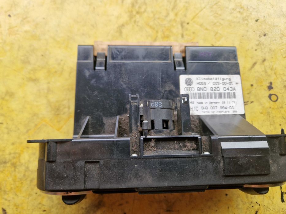 Panel Klimatyzacji Audi TT8N 8N0.820.043.A