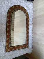 Lustro vintage w metalowej ramie