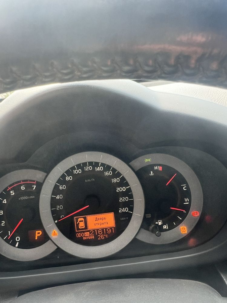 Продам Toyota Rav4