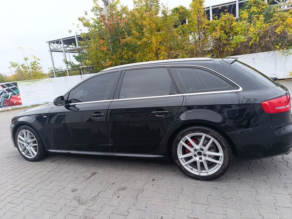 Автомобіль Ауді А4