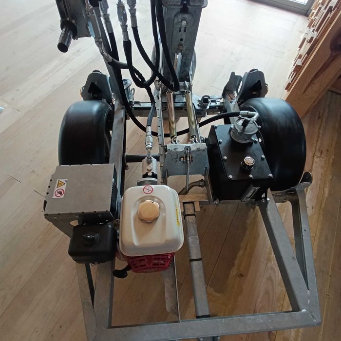 Reboque Atrelado RACHADOR DE LENHA potencia 25T Motor Honda -