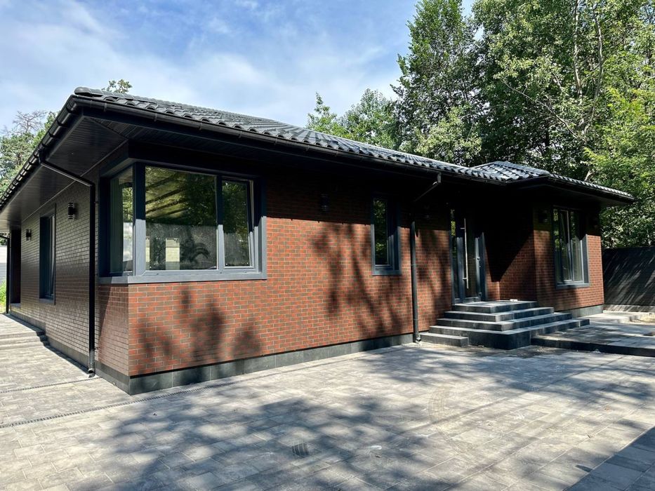 Одноповерховий будинок 160 м2 на 7 сотках, лісова Буча. Без комісії