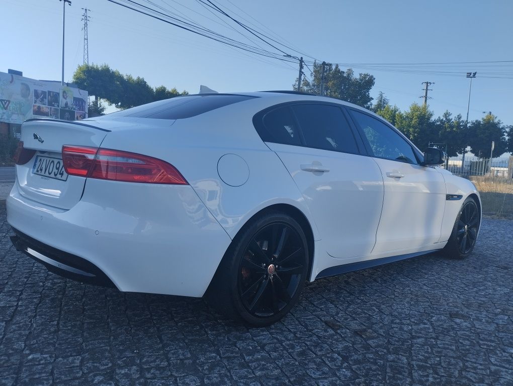 Jaguar xe r line