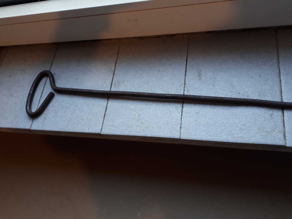 Wycior szpikulec szpic z rączką do wbijania w ziemię  ostry pręt