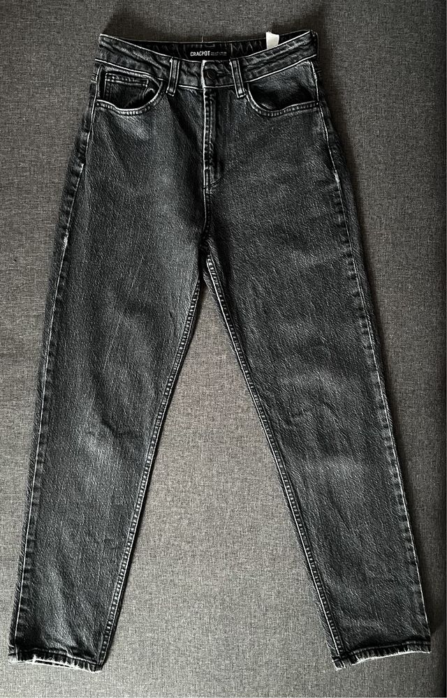 Чорні джинси Мом
