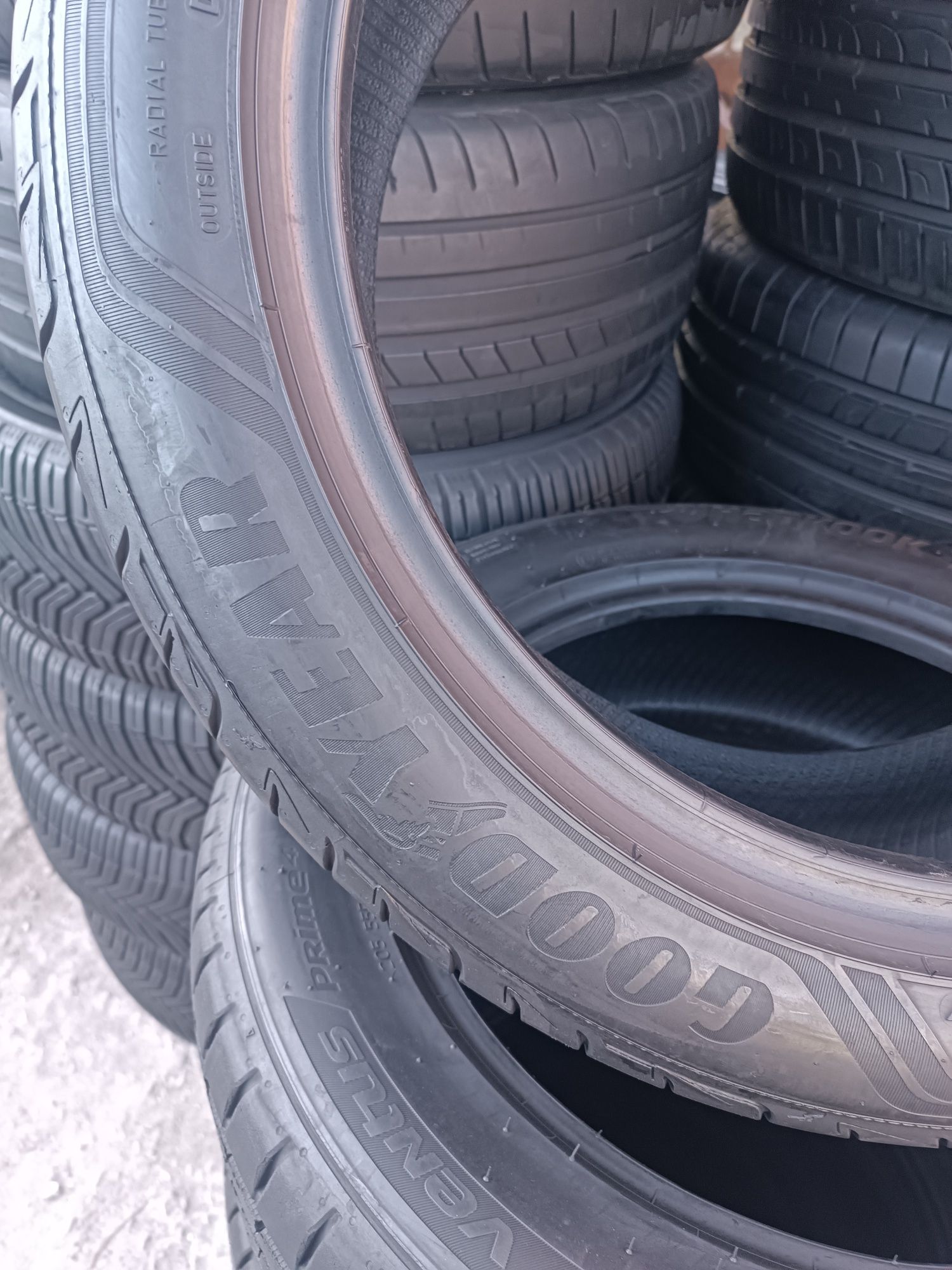 245 45 r18 goodyear eagle f1 RSC