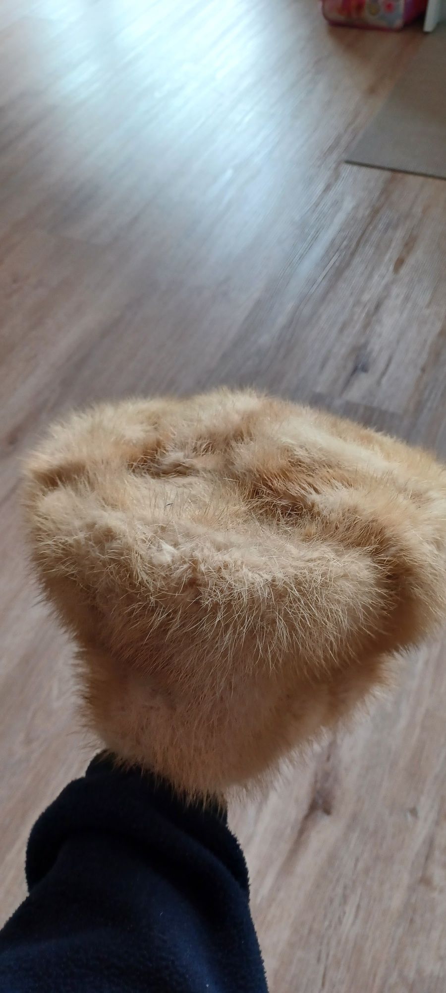 chapéu=gorro de pele