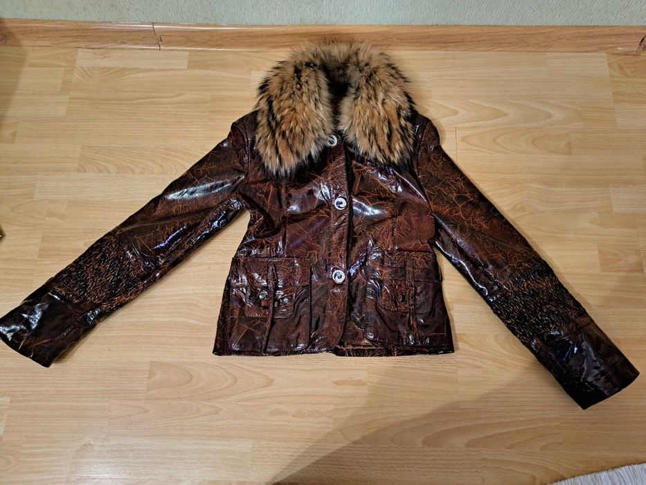 Шкіряний піджак-куртка жіночий