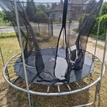 Trampolina w stanie dobrym.