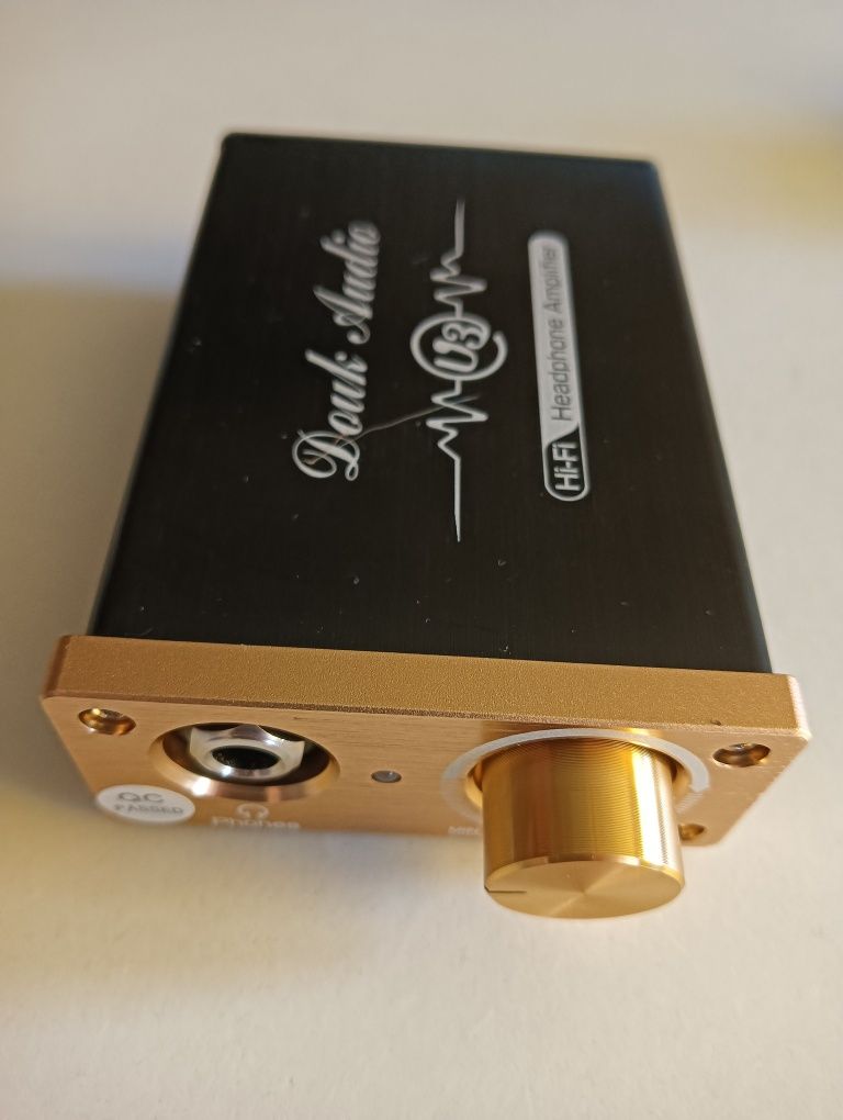 Douk Audio U3 headphone amplifier