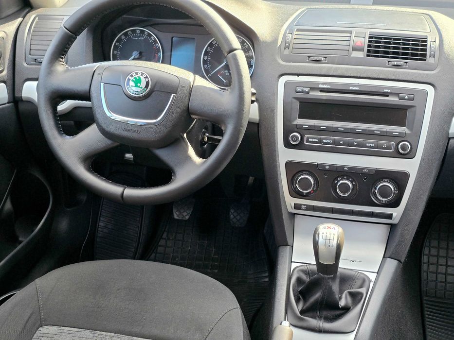 Skoda Octavia 2009г.в. 1.9 турбодизель, полный привод