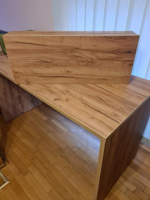 Продам підвісну полицю