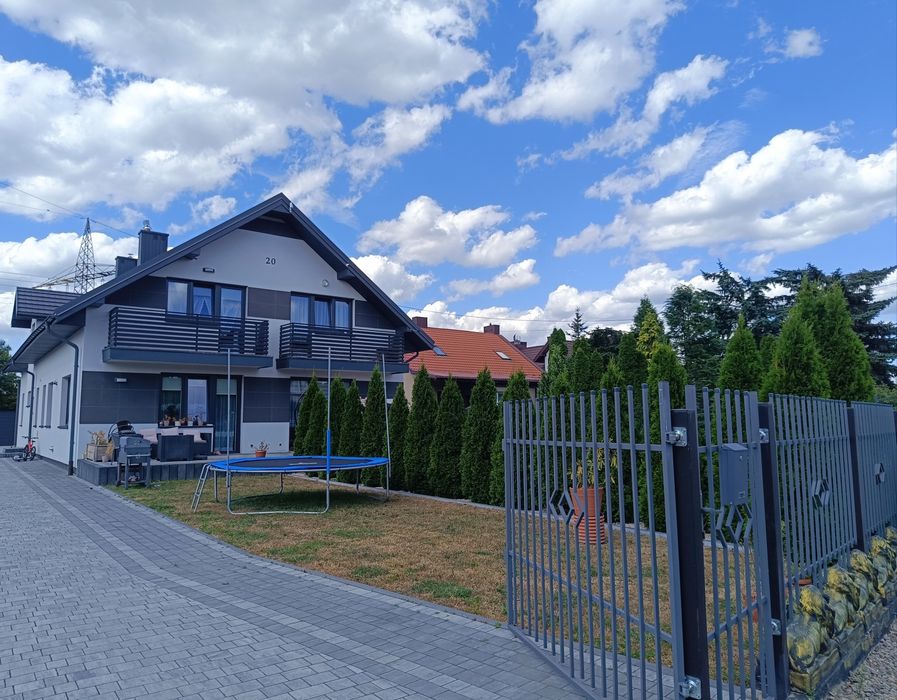 Wynajmę połówkę domu