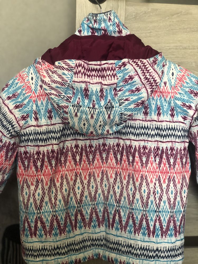 Продам куртку фірми Roxy, демісезон на дівчинку