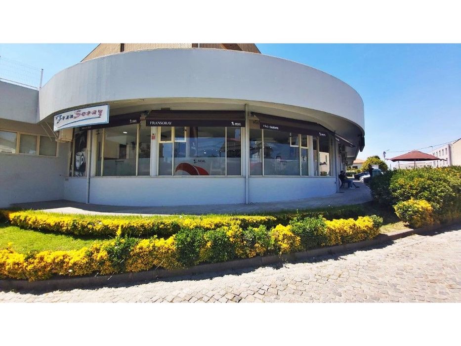 Pão quente para trespasse em Vilar de Pinheiro