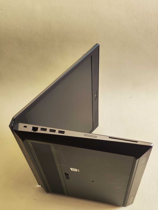 Ноутбук HP ZBook 17 G5 Core i5-8400H/16Gb/SSD/NVIDIA P1000 4Gb
