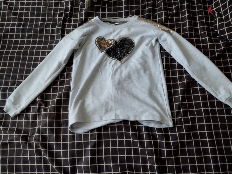 дівчача блузка .