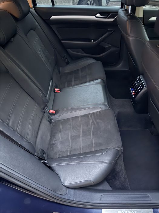 VW Passat B8 2.0TDI Автомат Full led Європа
