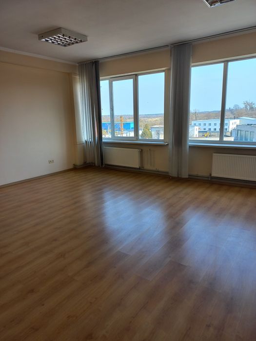 Здаю в оренду  приміщення