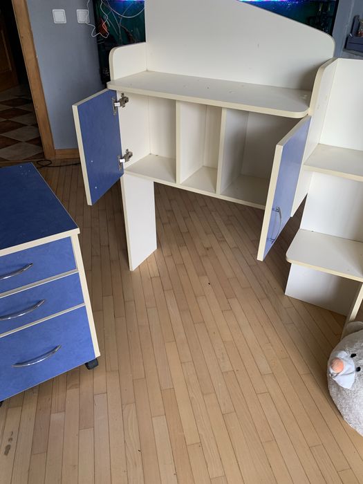 Шкаф, тумбочка, стелаж