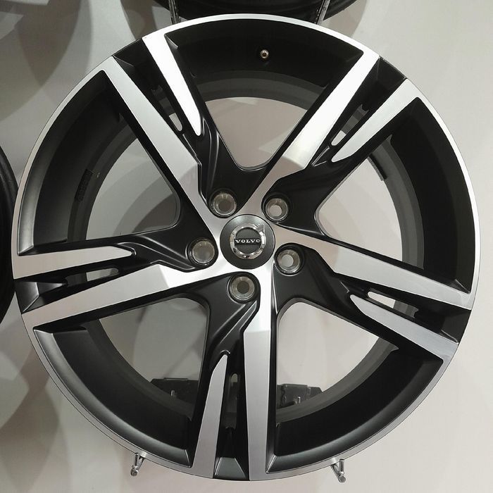 Felgi 19 5x108 Volvo XC40, XC60, V90 Cross Country OE (F509043-51)