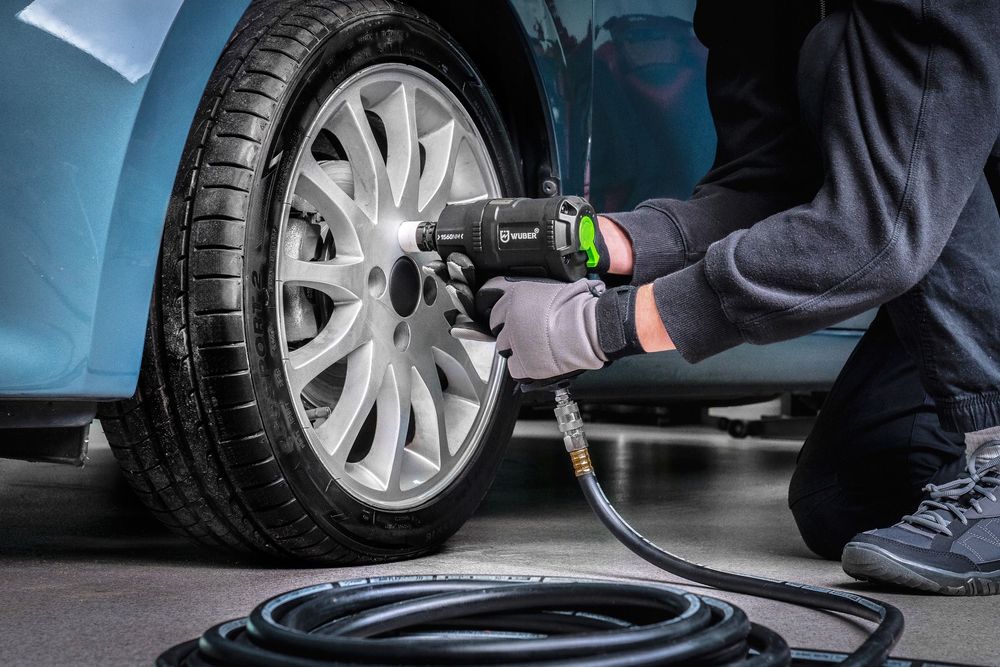 Klucz Udarowy Pneumatyczny Kompozytowy Z Udarem Do Kół 1560 Nm 1/2"