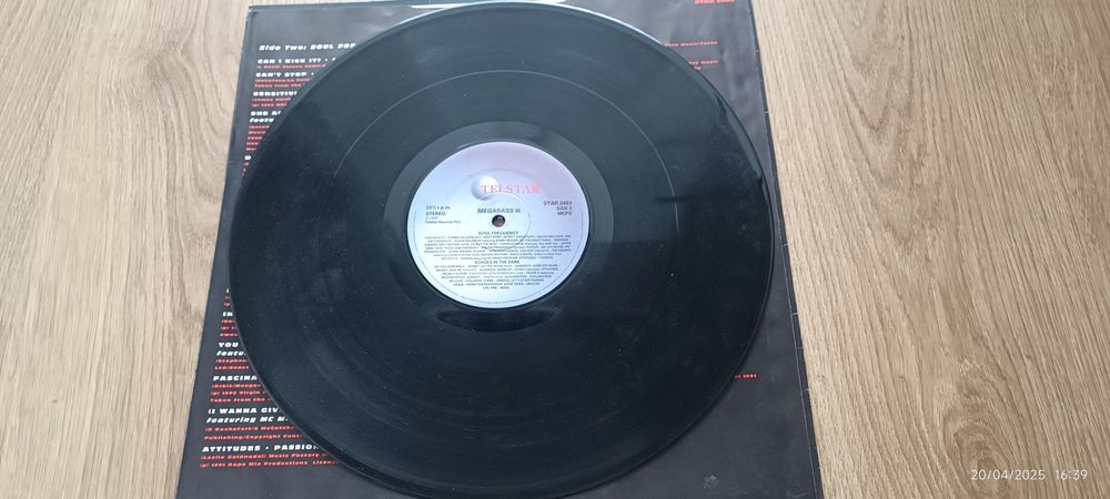 Mega Bass 3 Disco em Vinil l 1991