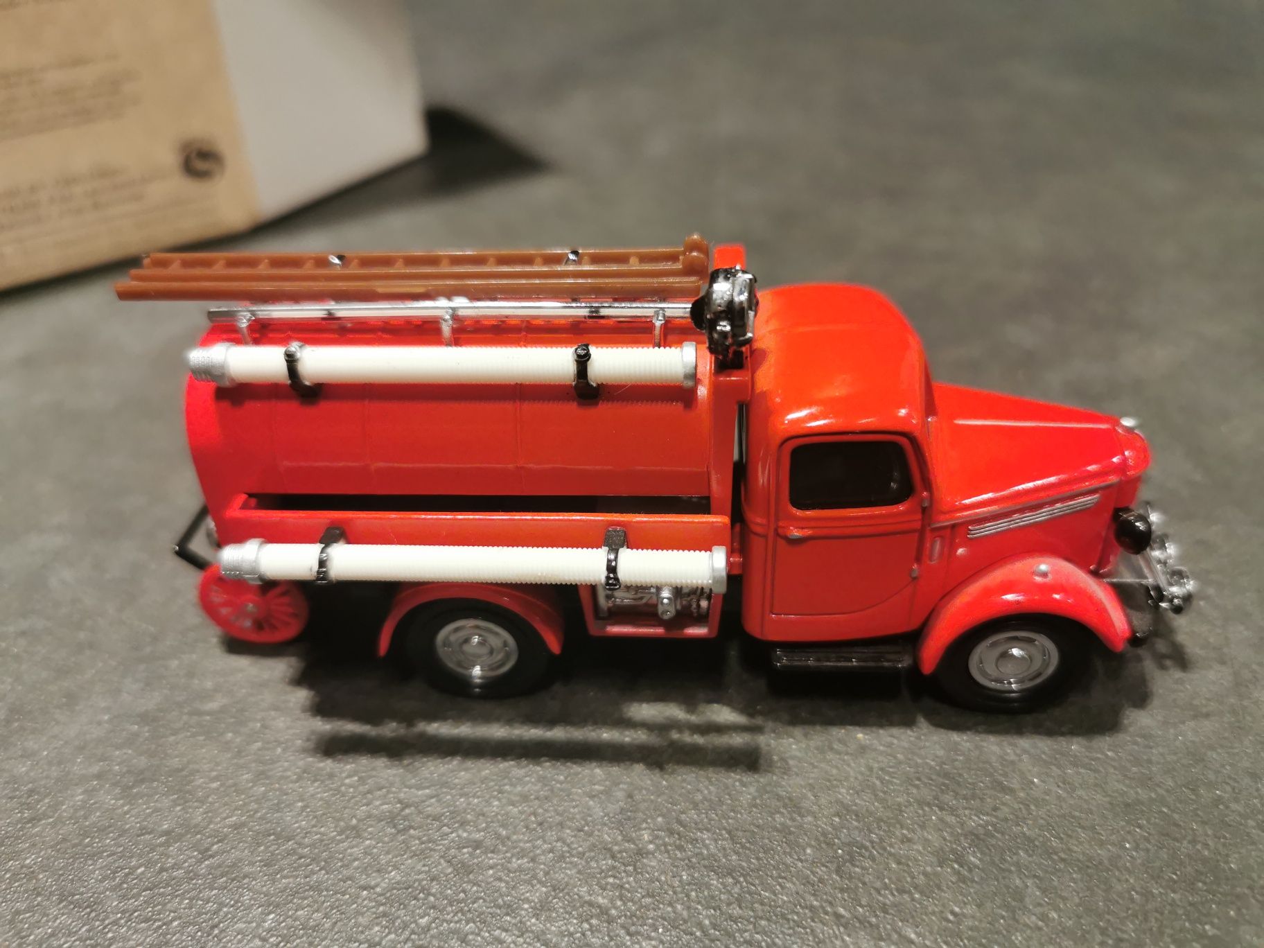 Bedford Tanker Models of Yesteryear