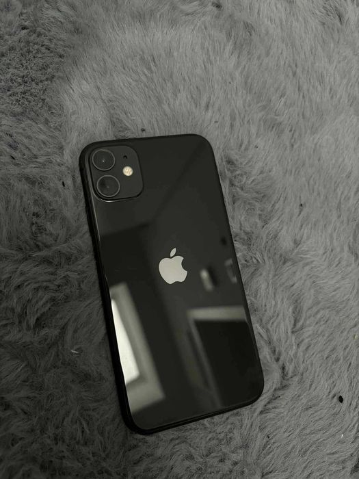 iPhone 11 czarny 64GB