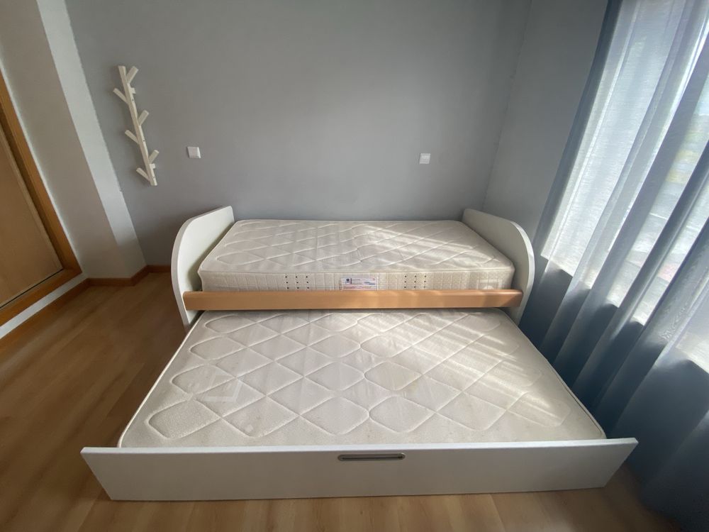 Cama ajustavel para 2 pessoas com dois colchões incluidos