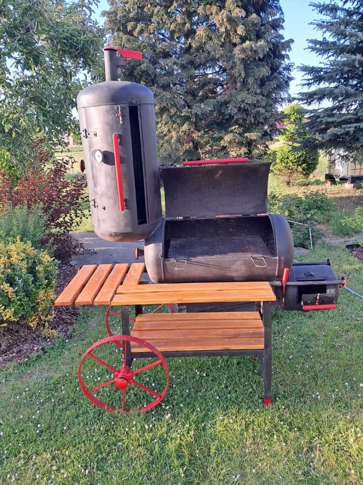 Sprzedam Grill-wędzarnia
